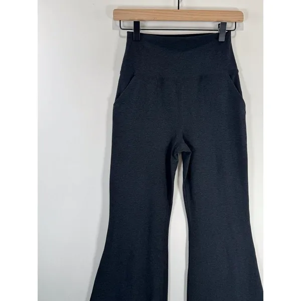 Beyond Yoga Womens Leggings Black Heather Rib All Day Flare Stretch Gym Medium - Image 6