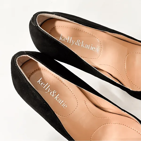 Kelly & Katie Black Suede Pointed-Toe Mid Heel Pumps - Image 4