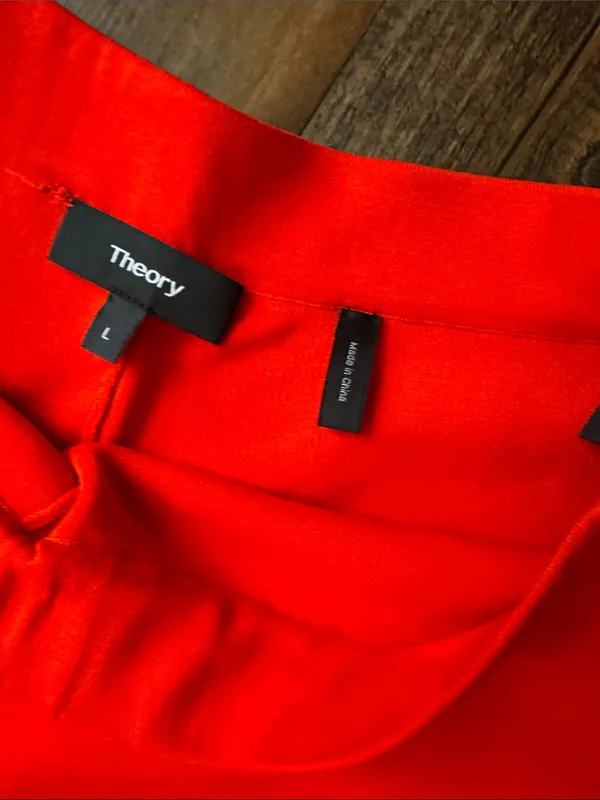 Theory high-waist wide-leg crop pants in a vibrant red - Image 2