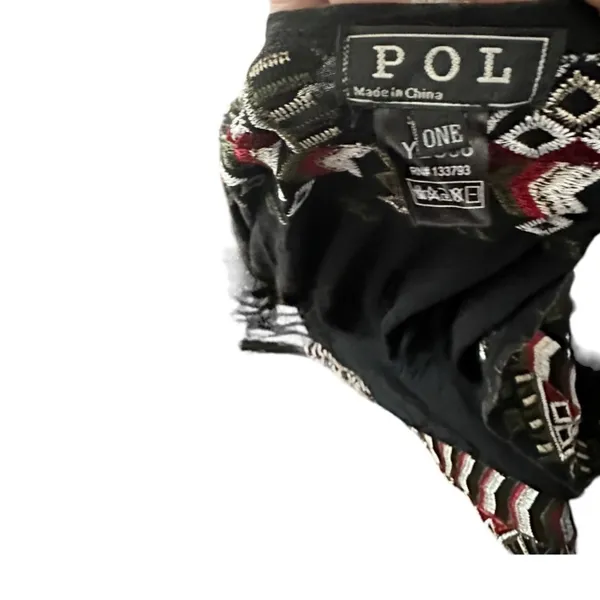 POL Fringe Wrap - Image 6