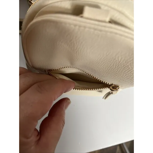 Universal Threads Crossbody Bag Womens Small Light Beige Zip Pockets Adjustable - Image 11