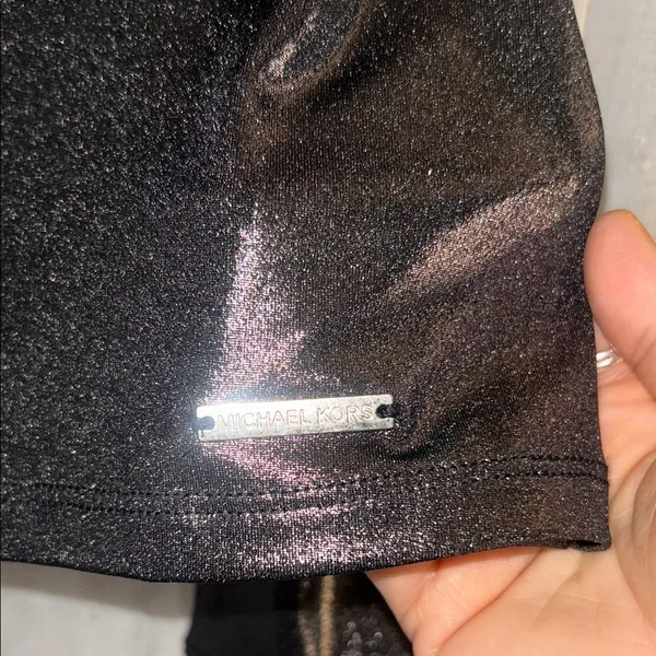 Michael Kors Size M Black Metallic One Cold Shoulder Top - Image 4