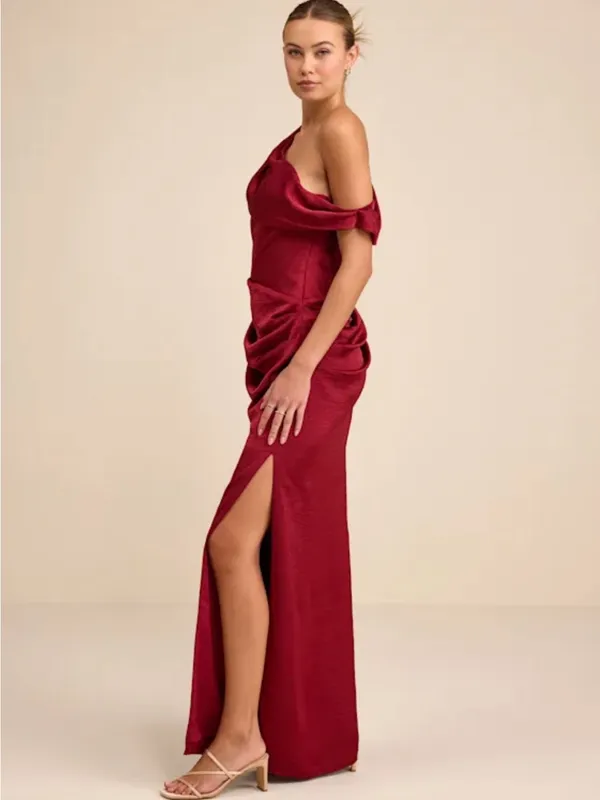 Lulu's One-Shoulder Burgundy Satin Evening Dress - Image 4