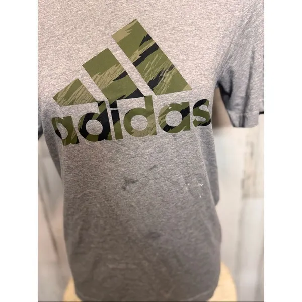 Adidas Gray Camouflage Logo Short Sleeve T-Shirt – Size Small - Image 2