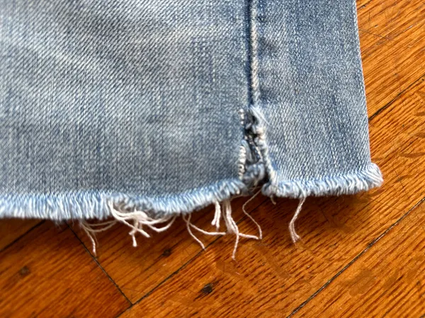 Vintage Levi's bush high waist jean shorts Wmns W30 - Image 8