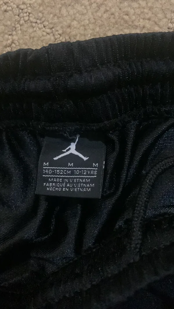 Boys Nike Basketball Shorts - Image 3