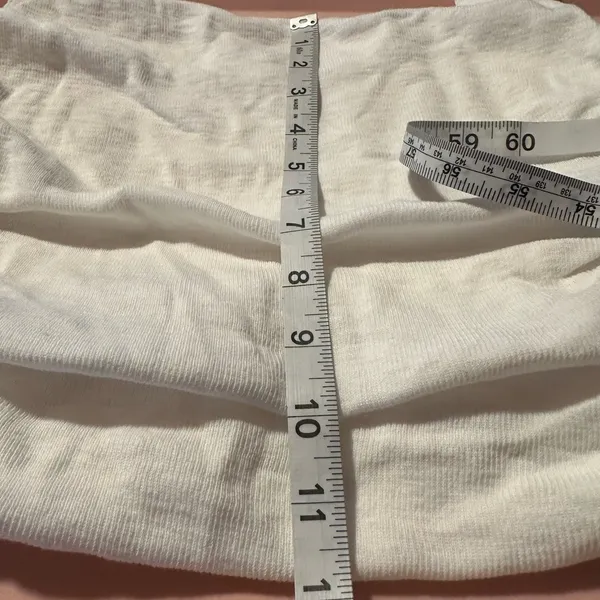 NWOT Boulevard Top in white, 16” p2p lots of stretch size Large - Image 6