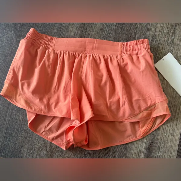 NWT Lululemon Hotty Hot Running Shorts Low Rise 2.5”‎ Lined Coral Kiss Size 12 - Image 4