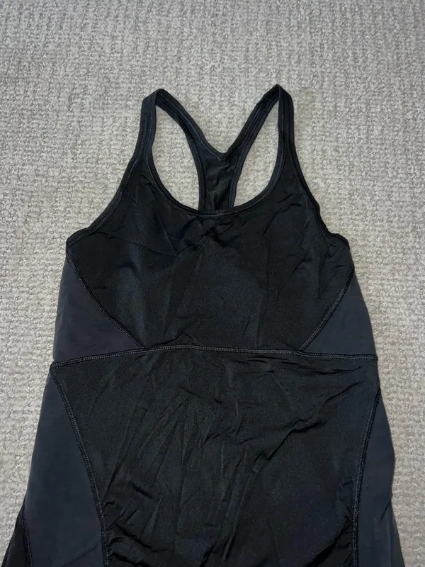 Athleta black tank top size small - Image 3