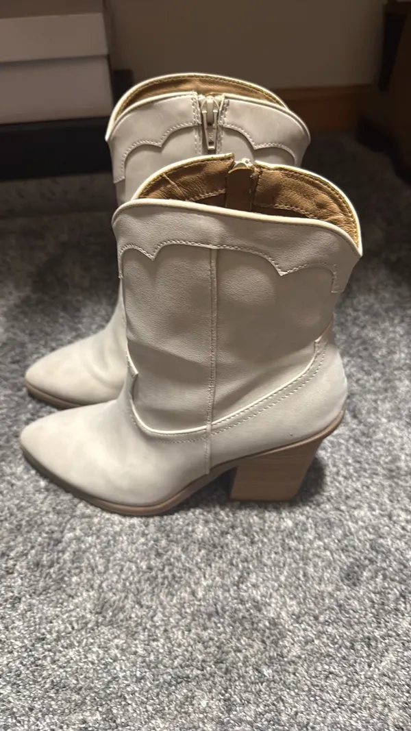 Lauren Conrad Western Block Heel Boots - Image 6
