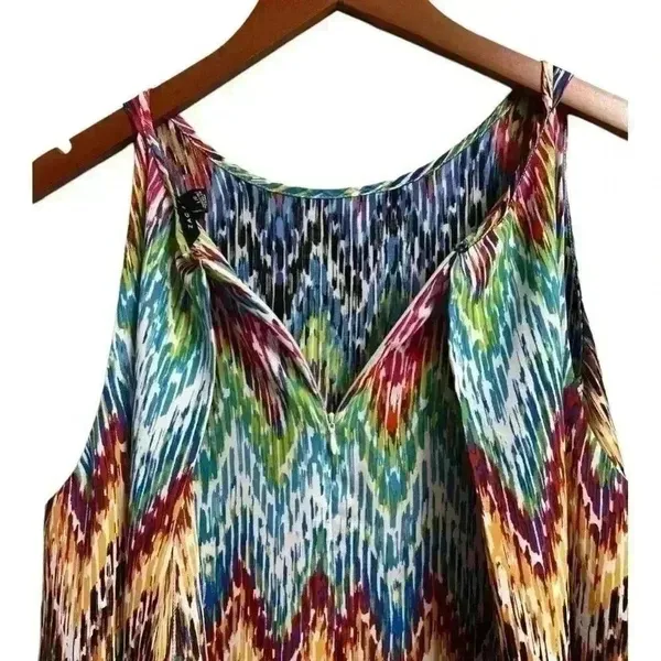 Zac & Rachel stacked multi color halter flowy blouse. Large - Image 3