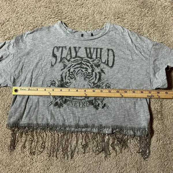 Womens Gray Graphic Crop T‎ Shirt Tiger Roses Stay Wild Live Free Fringe Grunge - Image 6