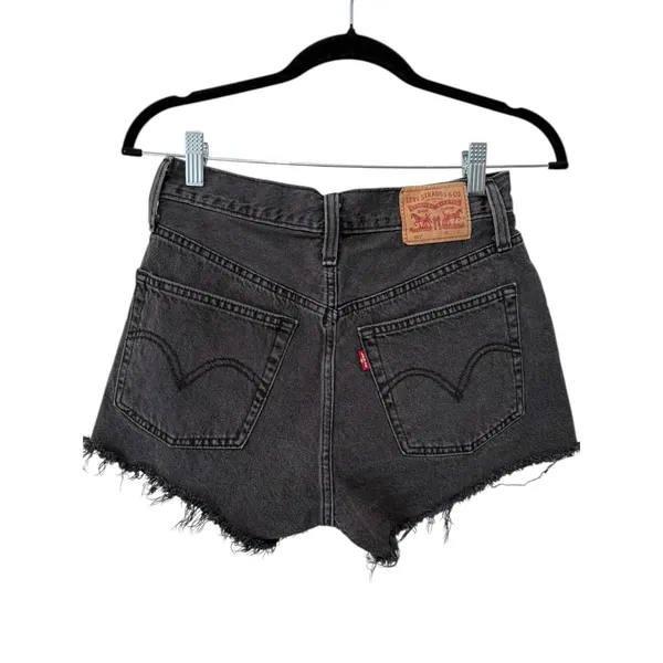Levis 501‎ Denim Jean Shorts Women 26 Off Black Button Fly Distressed Cut Off - Image 2