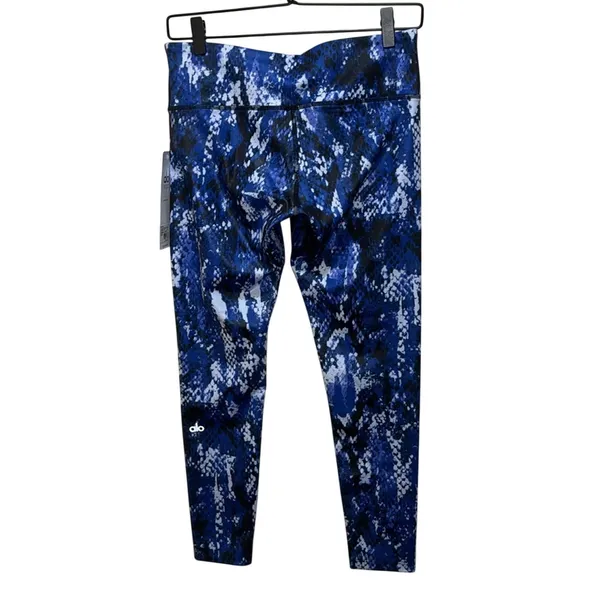 ALO Yoga Airbrush Legging - Blue Python Print Size S NWT - Image 6