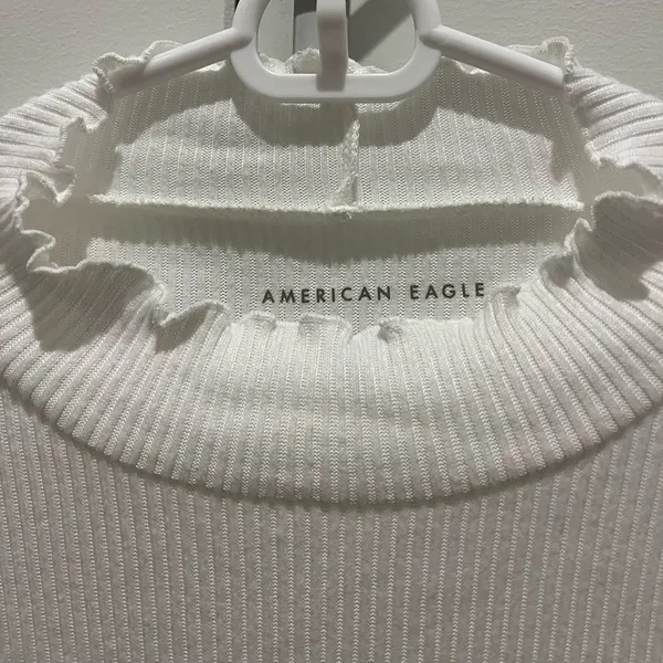 American Eagle XL ribbed white top. Barely used - Image 5