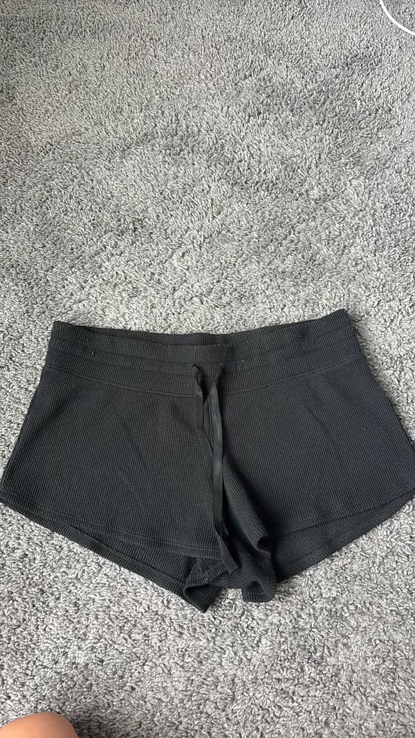 Hollister Waffle Knit Shorts - Image 4