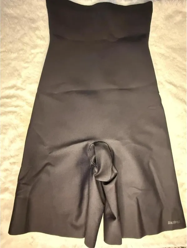 SKIMS Core Sculpt High Waisted Compression Shaper Onyx Medium NEW - Image 2