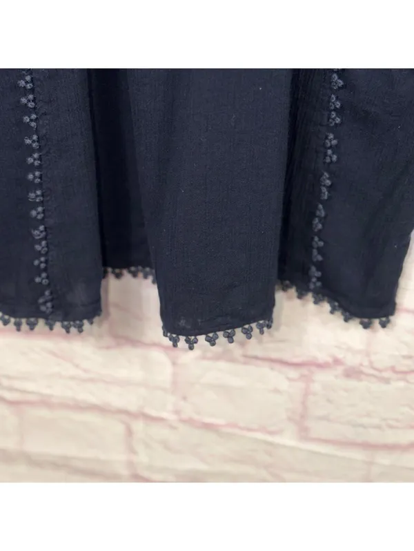 J.Crew Women's Medium Black Cotton Top with Decorative Trim - Image 4
