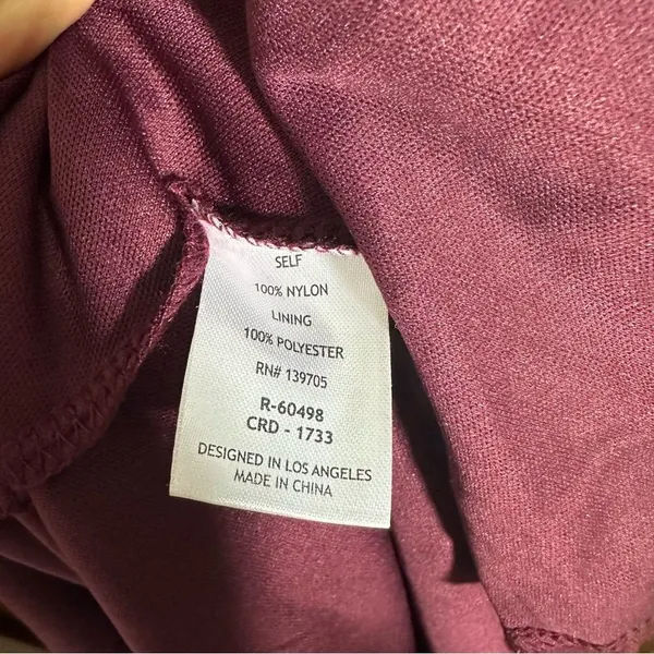 Emerald Sundae Juniors Sz 9 Burgundy Off Shoulder Sequin Full Formal Dress - Image 7