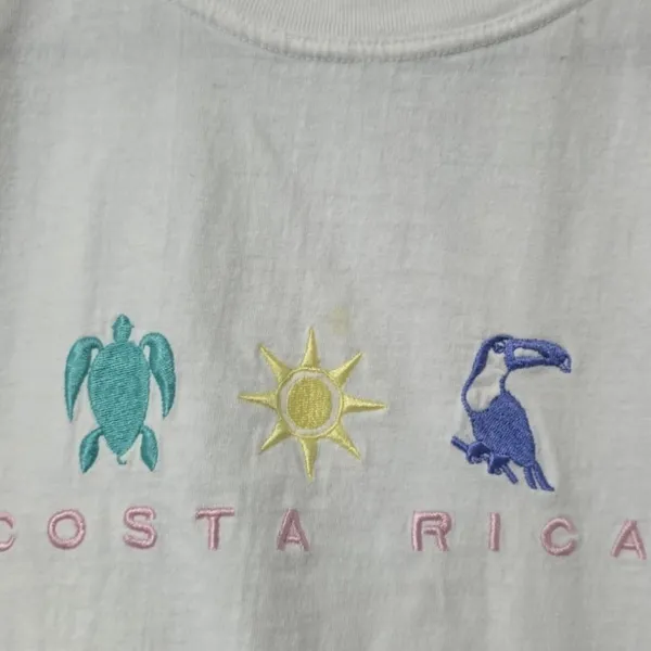 Vintage White Embroidered Costa Rica Cropped Tee - Image 2