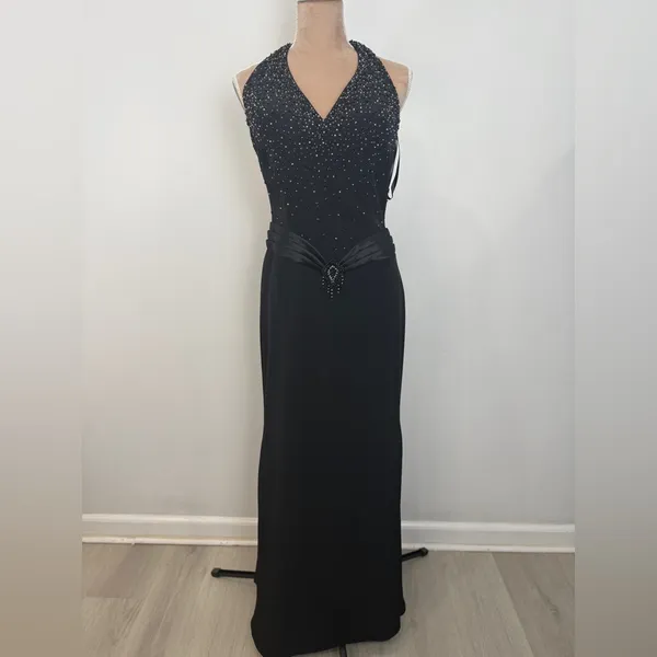 Jovani‎ Black Beaded Prom Dress - Image 15