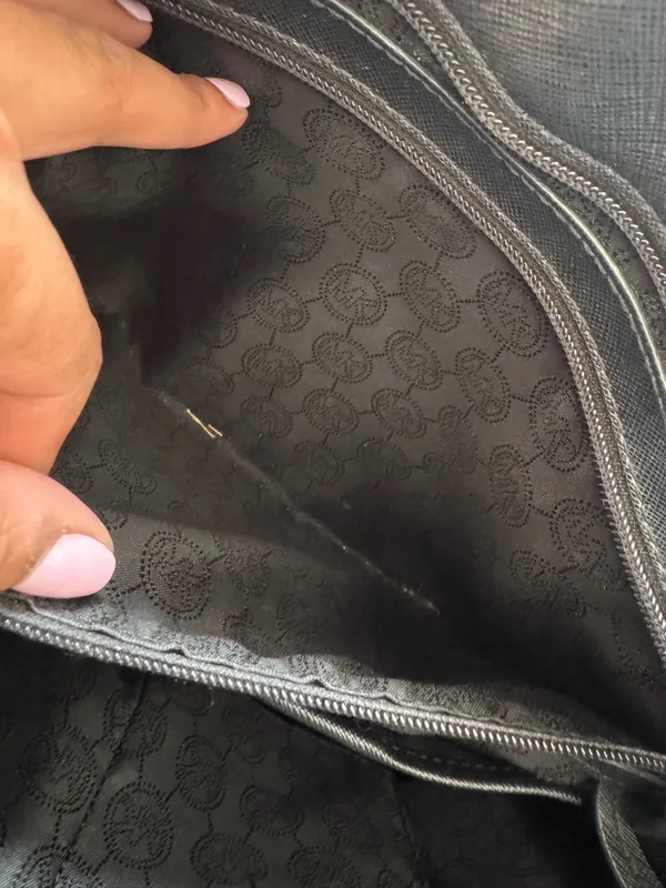 Michael Kors Large Black Tote - Image 4