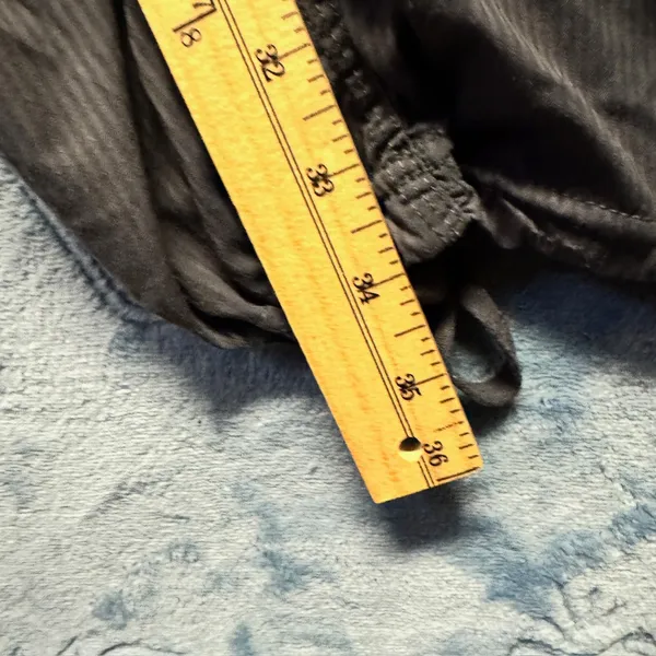 1907 | Lululemon‎ Studio Pant III Ruched Pinstripe Jogger Black Womens 4 - Image 4