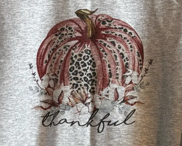 Thankful Fall Sweatshirt - Size M - Gildan Heavy Blend - Image 2