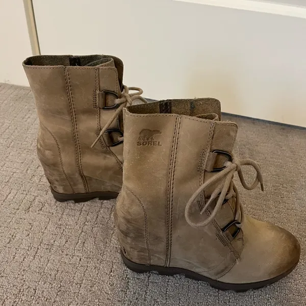 Sorel Tan/Brown Lace-Up Heeled Boots - Image 2