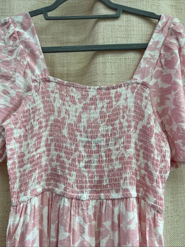 Soft Pink Floral Smocked Midi Dress Puff Sleeves Last One Size Medium - Image 7