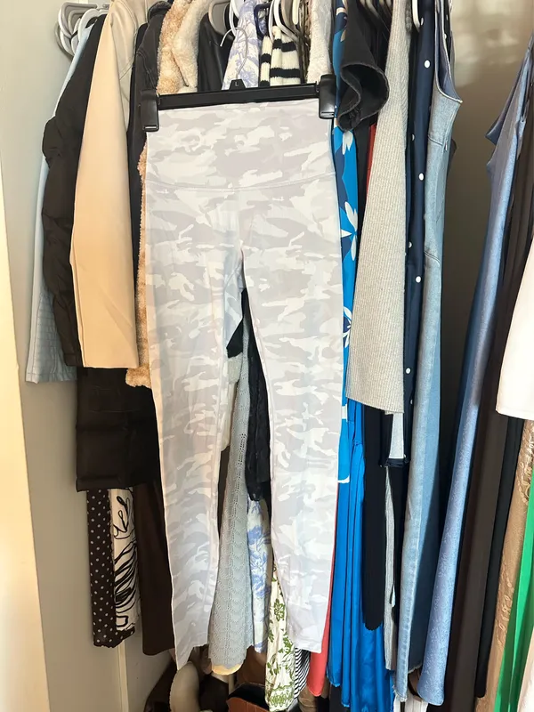 Lululemon Wonder Under High-Rise Leggings - Image 2