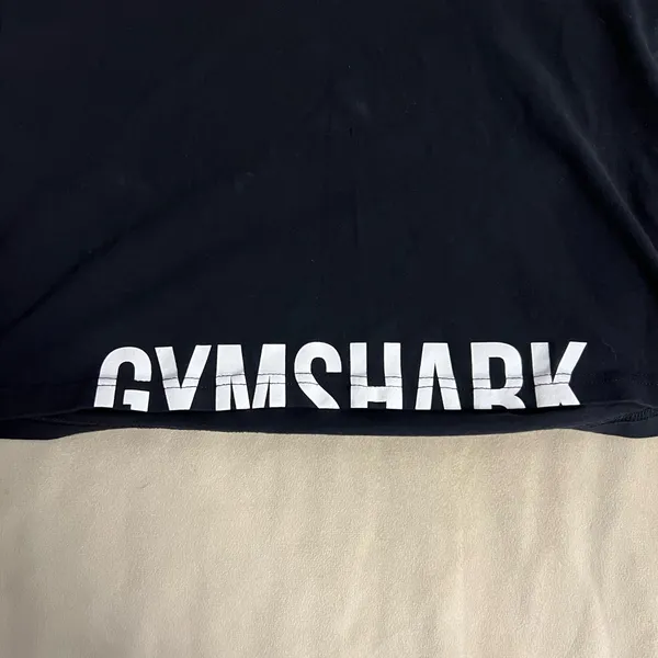 🖤 GYMSHARK Black Crop Tee – Size L 🖤 - Image 2