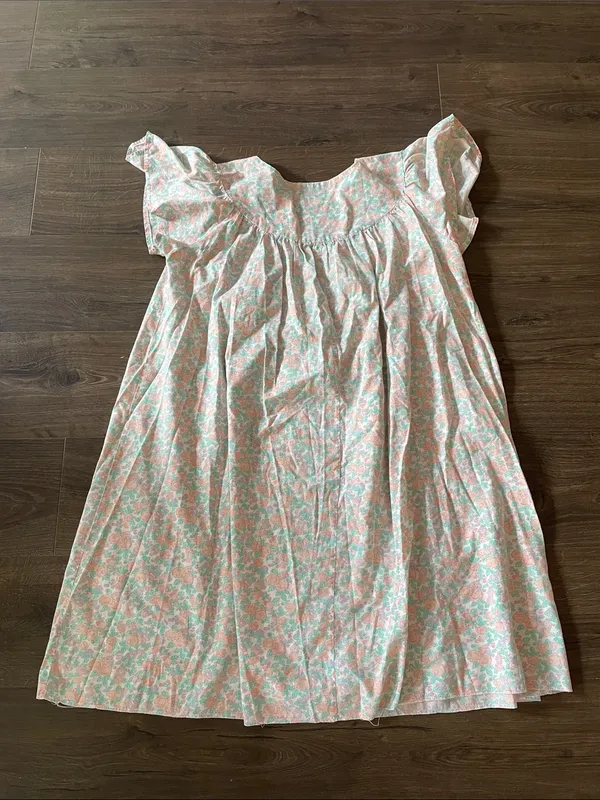 Vintage Handmade Pastel Floral Print Nightgown House Dress, Size Medium *flaw - Image 5