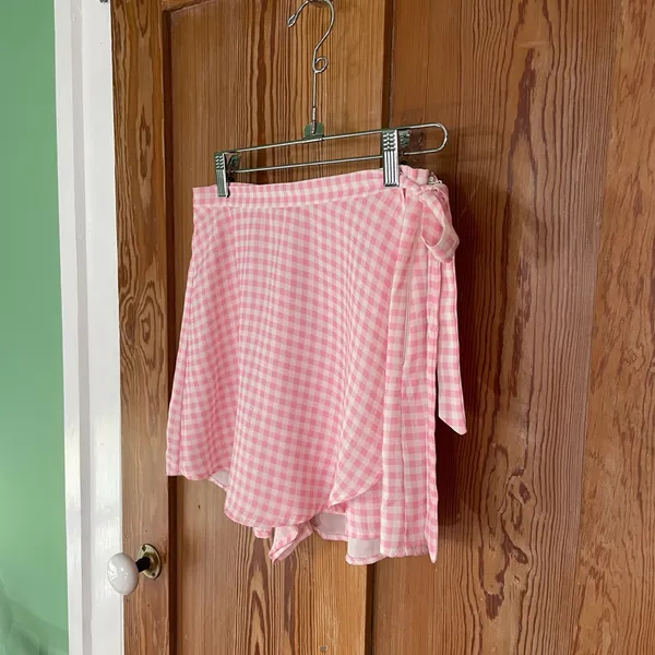 NWT Show Me Your Mumu Great Wrap Shorts Strawberry Shortcake Gingham Skort XS💛 - Image 6
