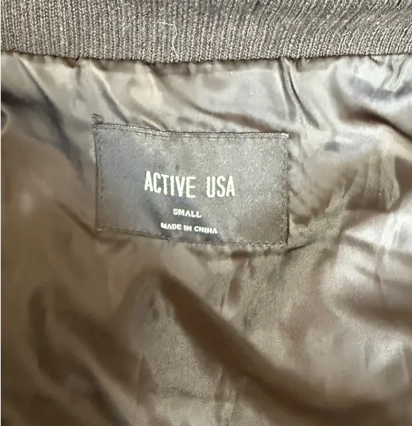 Active USA Black Puffer Vest - Image 3
