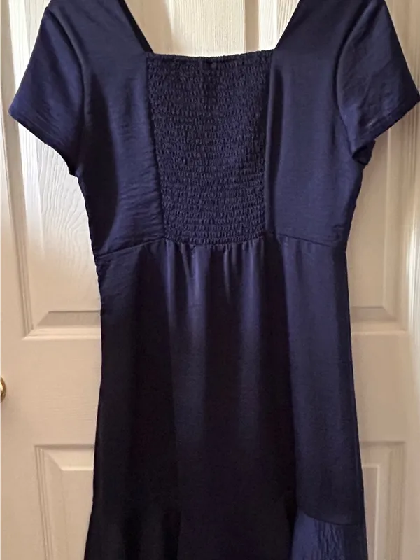 Skies are Blue Navy Satin Flutter Sleeve Midi Dress Sz Med Autumn Wedding Guest - Image 6