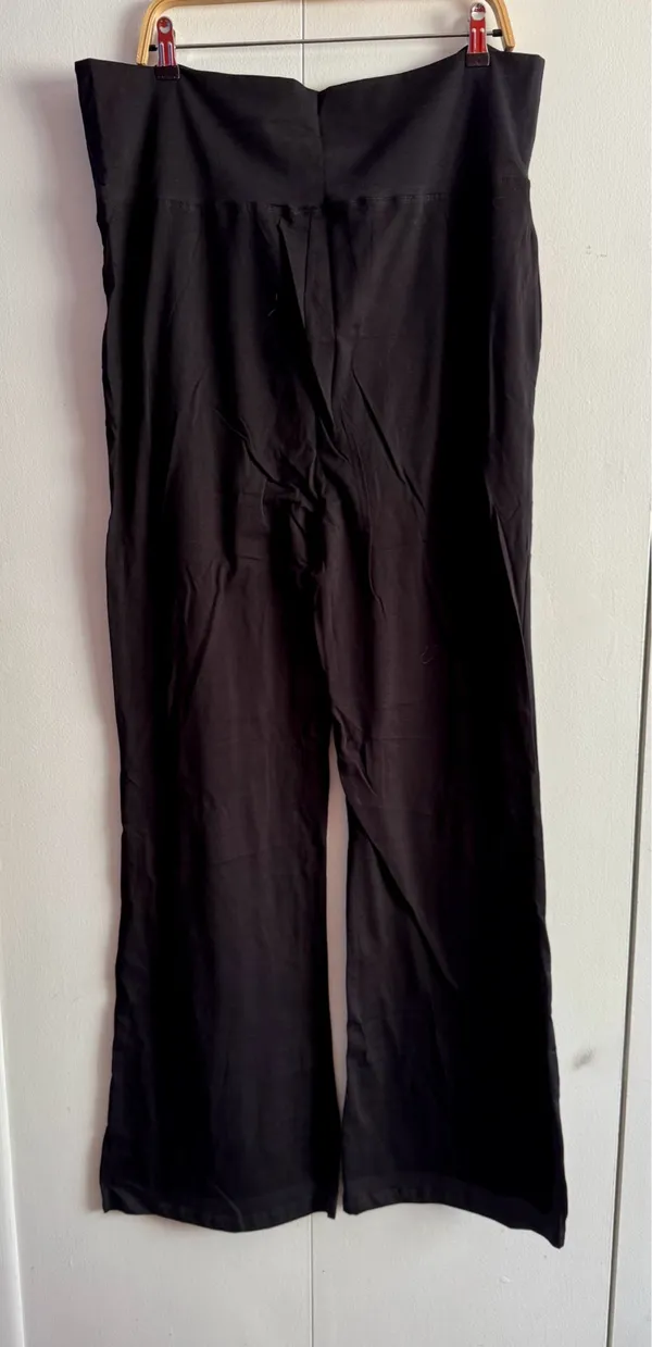 Black Yoga Pants, 3X - Image 2