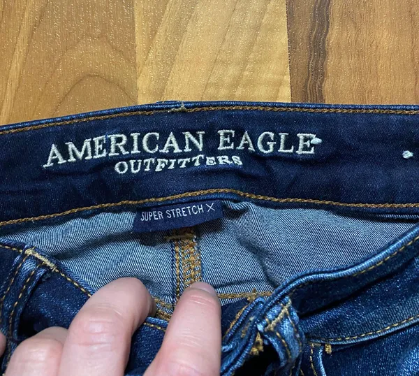 American Eagle Jeans - Image 3