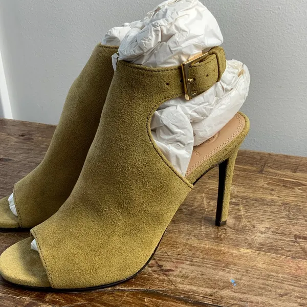 Tory Burch green suede open-toe ankle‎ strap heels size 8 - Image 4