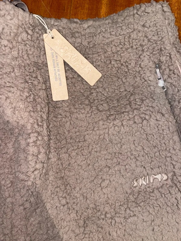 SKIMS NWT Teddy Joggers Desert Small - Image 3