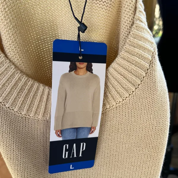 Gap Women's Long Sleeve Taupe Crew Neck Sweater Size L. NEW - Image 5