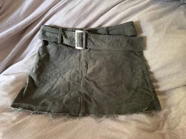 Forever 21 Green Corduroy Skirt - Image 4