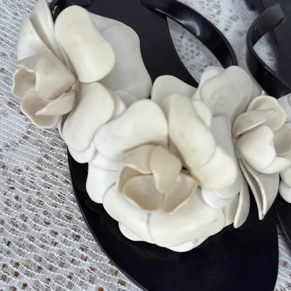 Melissa Jelly Harmonic spring time floral slip on sandals sz 6 - Image 4