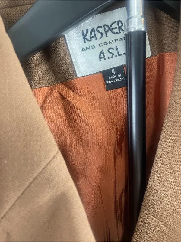Kasper Double-Breasted Blazer Jacket - Camel Brown - Image 3