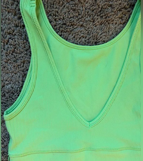 Lululemon Power Pivot Ribbed Tank Top Scream Green Size 4 - Image 5