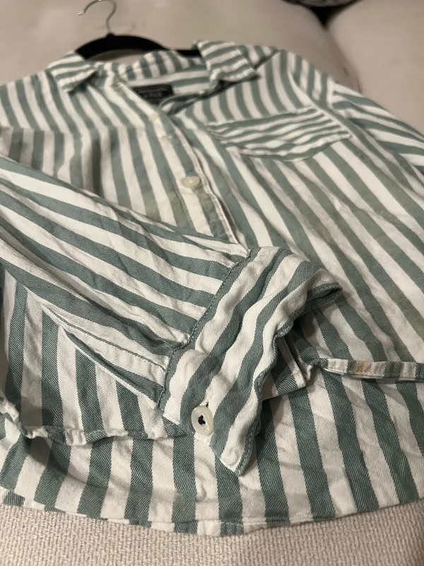 ANF Abercrombie and Fitch Green White Vertical Striped Button Down Up Blouse Top Shirt - Image 3