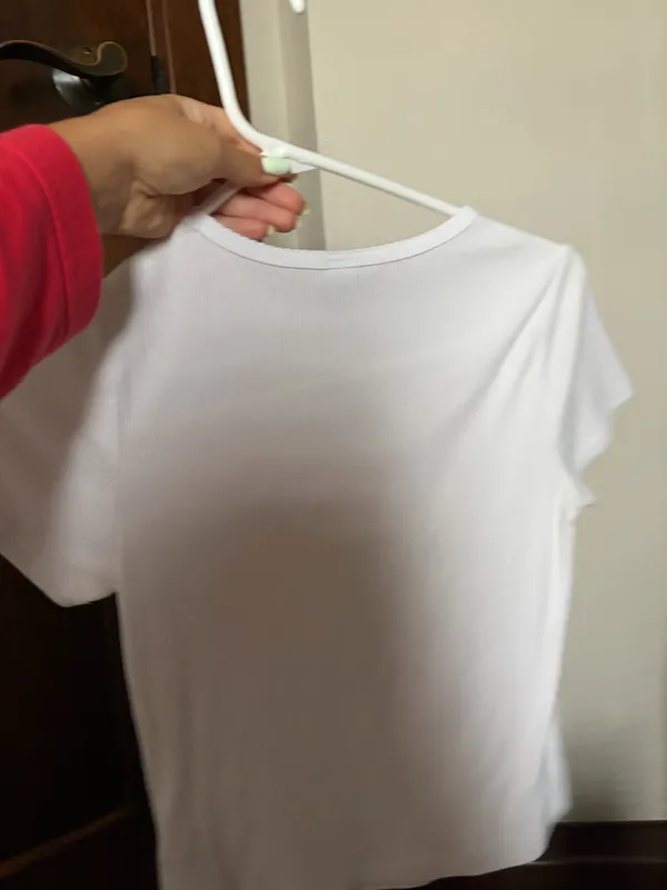 Old Navy White Ribbed Crop Top - Image 3