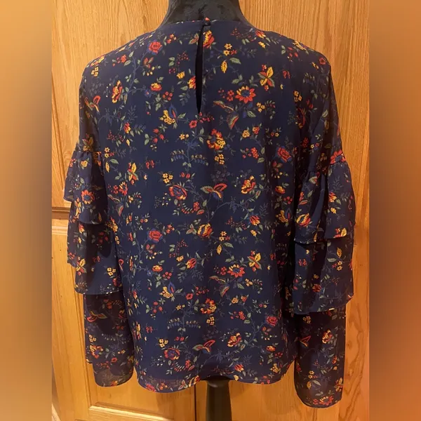 Madewell Ruffle-Sleeve‎ Top Blouse in Climbing Vine Navy Blue Floral Size Medium - Image 10