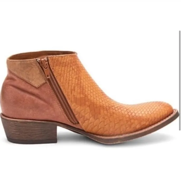 NEW coconuts by Matisse Carla patchwork boots‎ - Image 3
