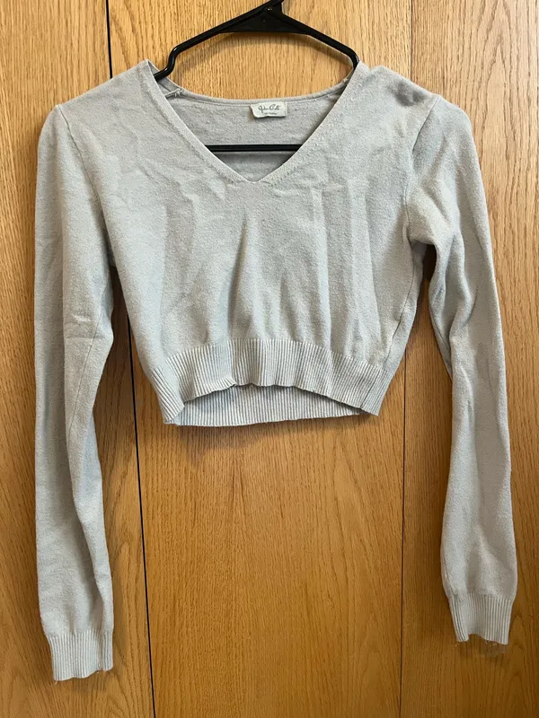 John Galt green v neck cropped longsleeve - Image 2